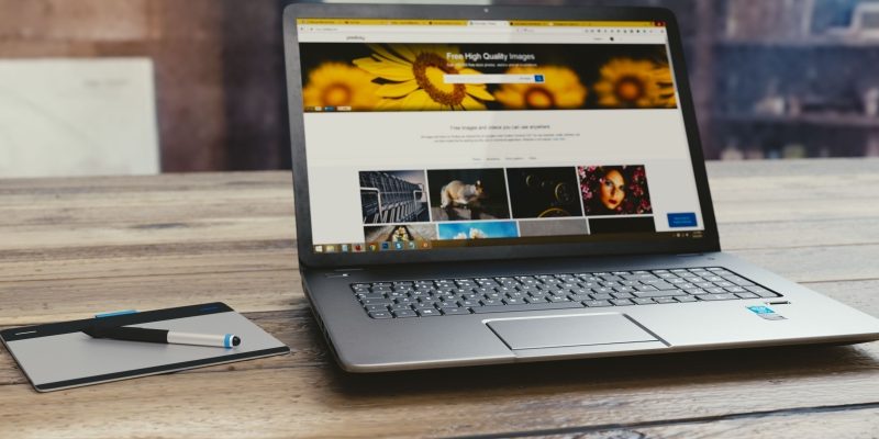 ThinkPad T530 – dobry laptop biznesowy - spotkamy się z zupełnie inną klawiaturą niż w poprzednich modelach. Po pierwsze zwiększyły się odstępy pomiędzy klawiszami.